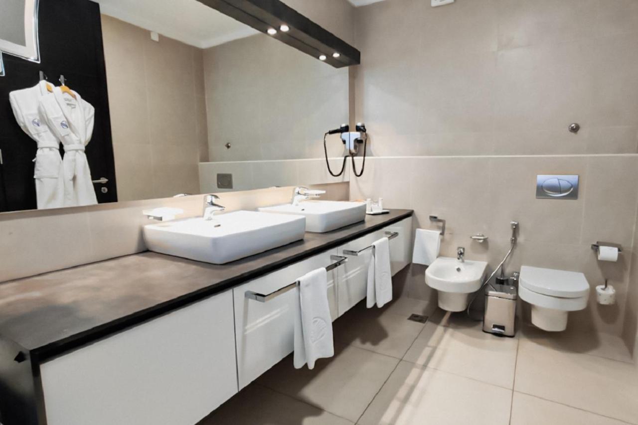 Hotel Bosmal Arjaan By Rotana 4*